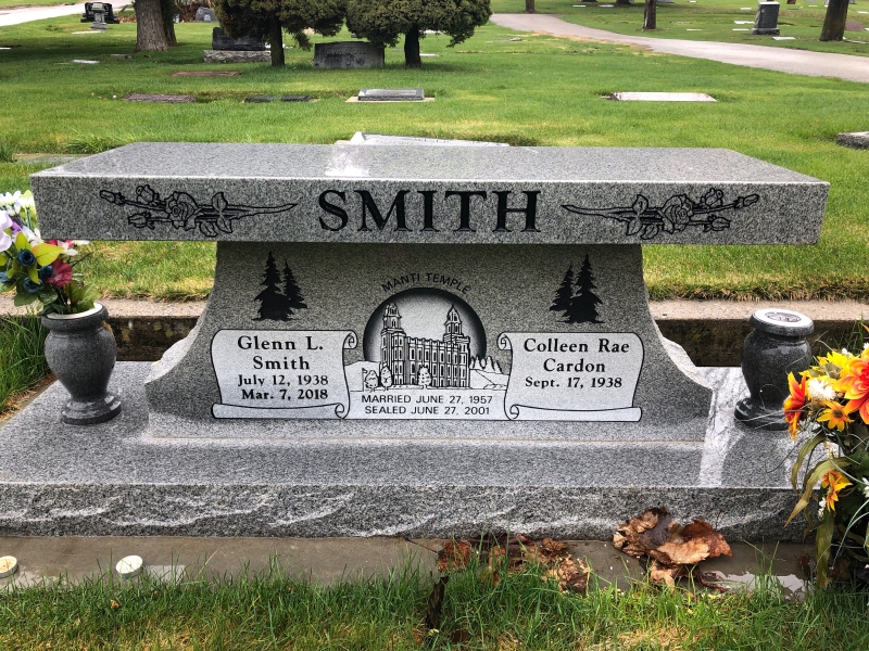 Grave Marker of Glenn LeRoi and Colleen Rae Cardon Smith