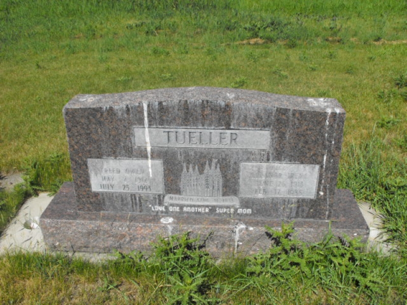 Reed Owen Tueller grave marker