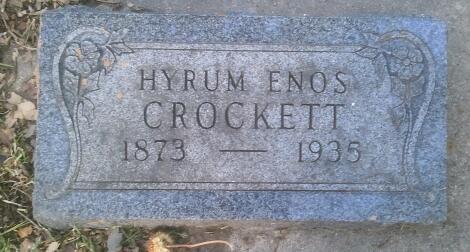 Grave marker of Hyrum Enos Crockett