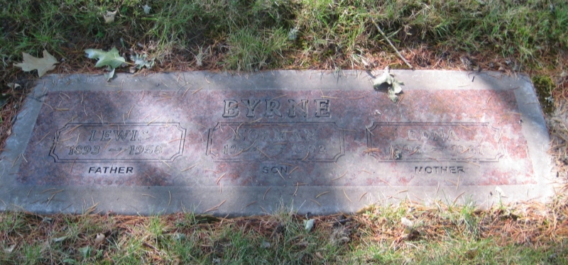 Grave marker for Lewis P and Edna S. Byrne