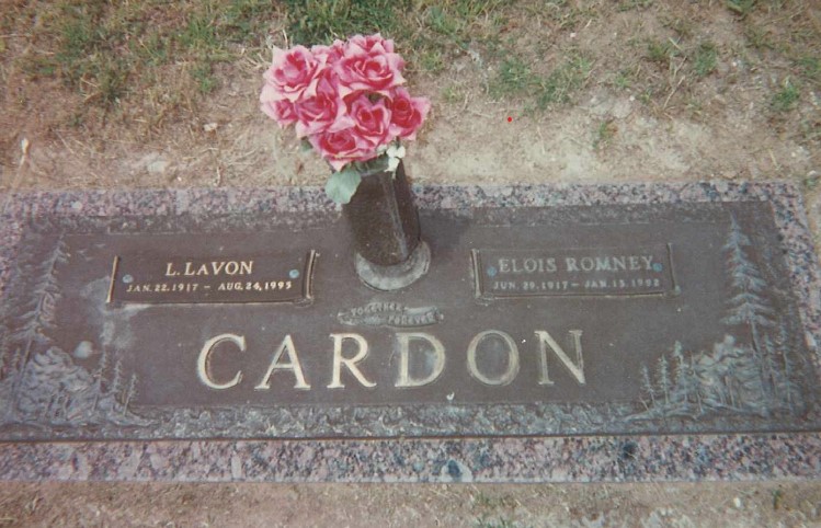 Grave marker of Lester Lavon Cardon and Elois Romney