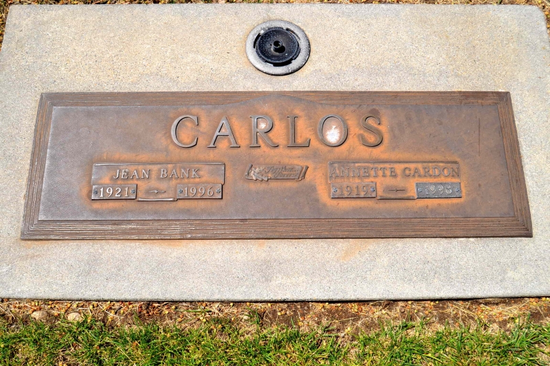 Grave marker of Jean Bank and Annette Cardon Carlos