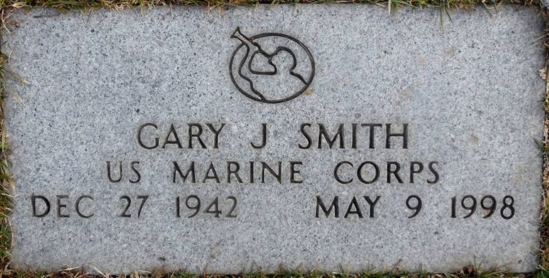 Grave marker of Gary J Smith