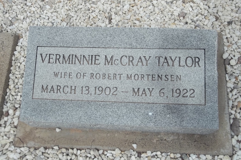 Grave marker of McRay Taylor Mortensen