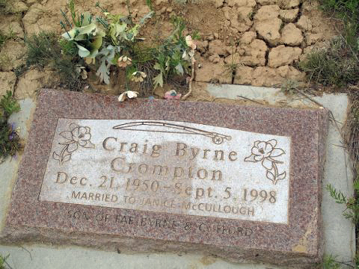 Dr. Craig Byrne Crompton grave marker