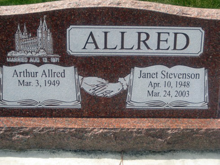 Janet and Arthur Allred Grave Marker
