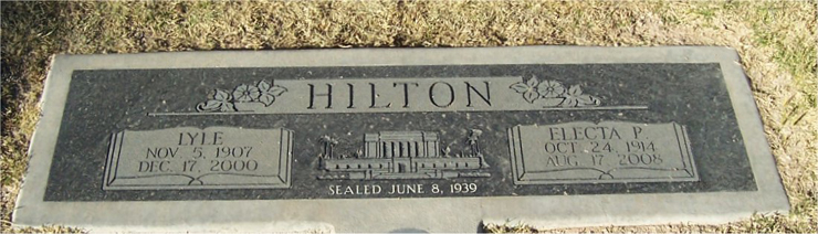 Lyle and Electa Palmer Hilton grave marker