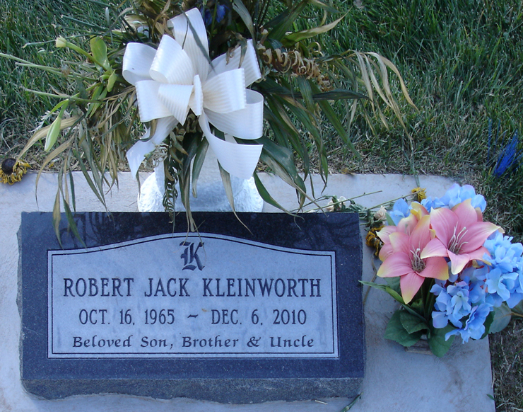 Grave marker of Robert Jack Kleinworth