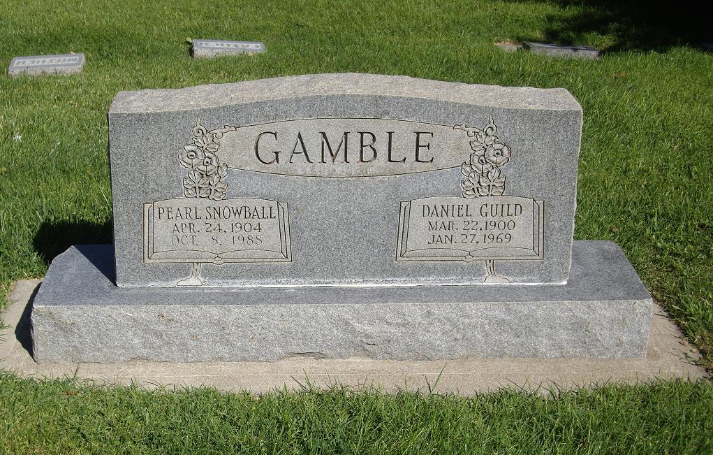 Daniel and Pearl Gamble Grave marker