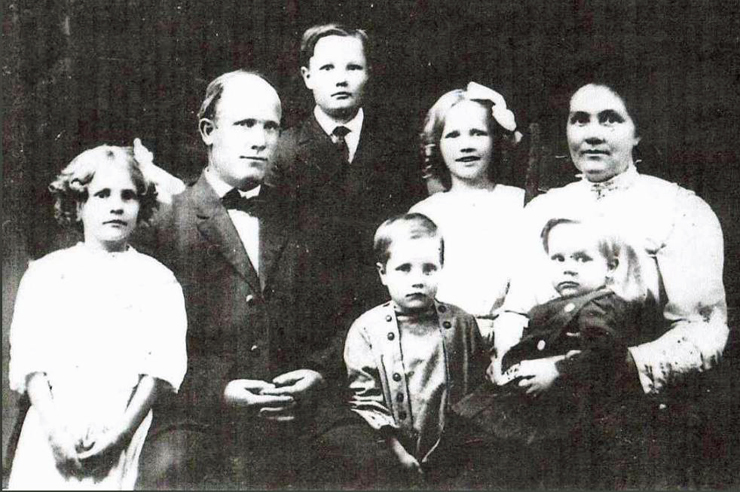 George and Edith Clayson family photo